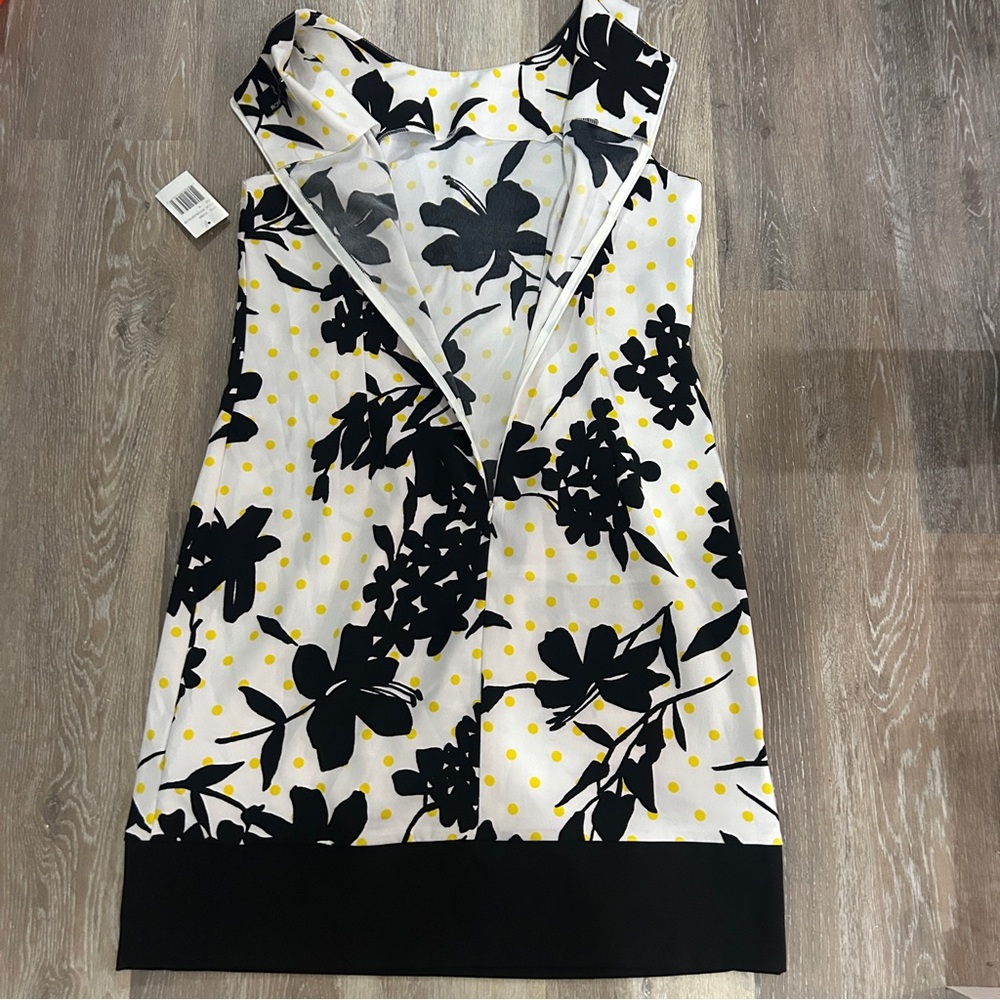 Ronni Nicole Black and White Floral Mini Dress with Yellow Dot Accents (Bin 11) - Picture 9 of 11